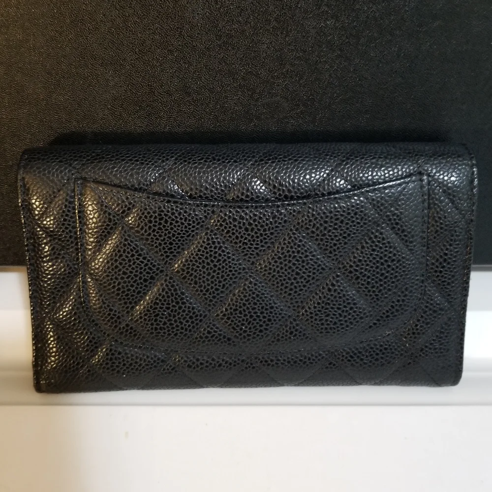 🆕️Chanel XL Caviar Flap Trifold Wallet